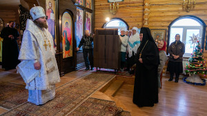 Епископ Спиридон совершил Литургию в Свято-Троицком женском монастыре села Красный Ключ