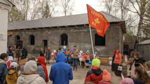 На территории Михаило-Архангельского храма села Иглино состоялся концерт "Военная Пасха"